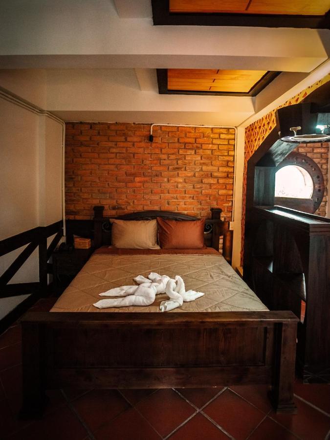 Y.O Inn Kon Tum Екстер'єр фото